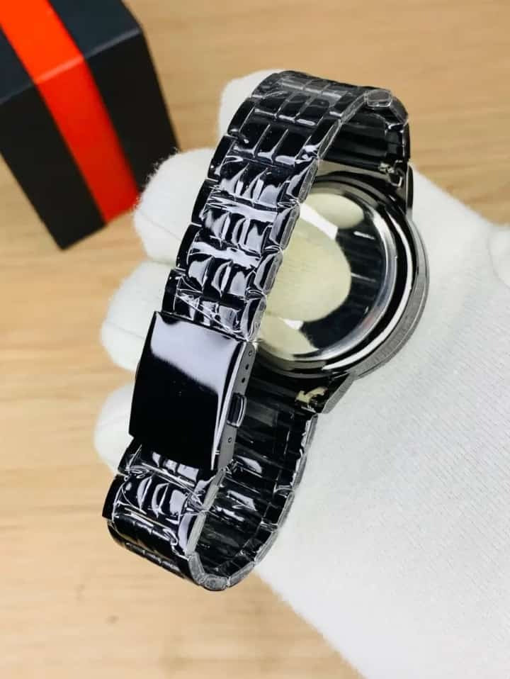 New Latest Design Quartz Watch